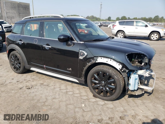 2020 MINI Countryman Cooper S with VIN WMZYX1C04L3L27083, listed as a Copart auction lot 68603514 with 27,701 mi miles and Salvage Title. Bid and sale history available at carsss.com. Image 4.