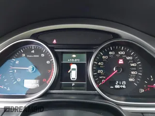 2014 Audi Q7 3.0T Premium Plus with VIN WA1LGAFE9ED021103, listed as a IAAI auction lot 42042495 with 186,446 mi miles. Bid and sale history available at carsss.com. Image 7.