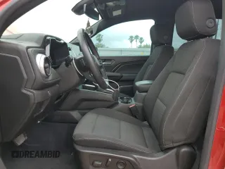 2023 Chevrolet Colorado 2WD LT с VIN 1GCPSCEK3P1227031, выставлен на аукционе Copart как лот 50354485 с пробегом 27 633 миль миль и Списание • Salvage title. История ставок и продаж доступна на DreamBid. Изображение 7.
