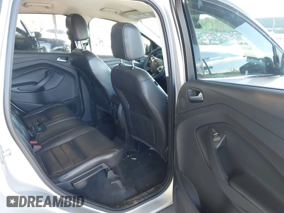 2016 Ford Escape Titanium с VIN 1FMCU9JX3GUB75889, выставлен на аукционе IAAI как лот 42188565 с пробегом 121 638 миль миль и . История ставок и продаж доступна на DreamBid. Изображение 8.