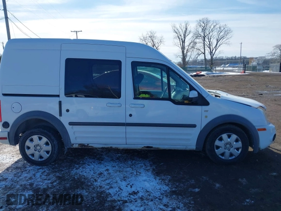 2012 Ford Transit Connect XLT z VIN NM0KS9BN0CT120770, wystawiony jako IAAI lot #41418324 z przebiegiem 208 975 mil mil oraz . Historia ofert i sprzedaży dostępna na DreamBid. Obrazek 13.