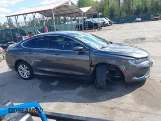 2015 Chrysler 200 Limited z VIN 1C3CCCAB3FN608357, wystawiony jako IAAI lot #42054234 z przebiegiem 151 694 mil mil oraz . Historia ofert i sprzedaży dostępna na DreamBid. Obrazek 13.