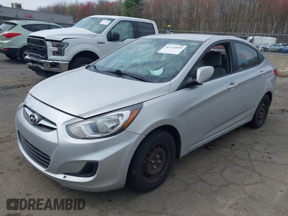 2014 Hyundai Accent GLS with VIN KMHCT4AE0EU622079, listed as a IAAI auction lot 42132818 with 132,324 mi miles. Bid and sale history available at carsss.com. Image 2.