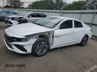 2024 Hyundai Elantra SEL with VIN KMHLM4DG0RU690673, listed as a Copart auction lot 62008095 with 31,845 mi miles and Salvage title. Bid and sale history available at DreamBid. Image 1.