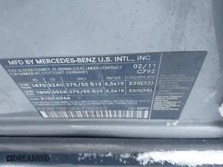 2011 Mercedes-Benz GL-Class GL 450 with VIN 4JGBF7BE3BA700323, listed as a IAAI auction lot 41586109 with 165,457 mi miles. Bid and sale history available at carsss.com. Image 9.