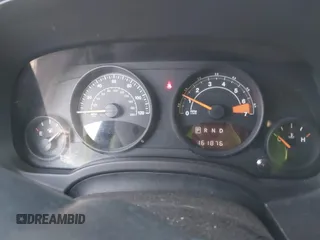 2014 Jeep Patriot Sport with VIN 1C4NJRBB2ED772022, listed as a IAAI auction lot 41749664 with 161,876 mi miles. Bid and sale history available at carsss.com. Image 7.