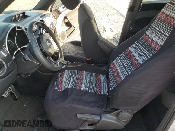 2016 Volkswagen Beetle Turbo R-Line with VIN 3VWVT7AT9GM602303, listed as a Copart auction lot 63845354 with 65,796 mi miles and Salvage Title. Bid and sale history available at DreamBid. Image 7.