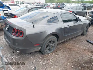 2014 Ford Mustang V6 с VIN 1ZVBP8AM7E5287185, выставлен на аукционе IAAI как лот 42187534 с пробегом 165 355 миль миль и . История ставок и продаж доступна на DreamBid. Изображение 4.