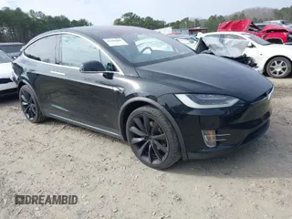 2017 Tesla Model X 90D with VIN 5YJXCBE20HF069506, listed as a IAAI auction lot 41492040 with 145,933 mi miles and . Bid and sale history available at DreamBid. Image 1.