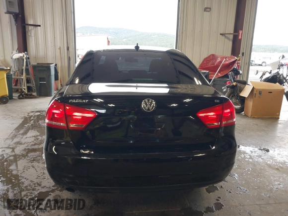 2012 Volkswagen Passat SE z VIN 1VWBH7A39CC085441, wystawiony jako IAAI lot #41866679 z przebiegiem 110 950 mil mil oraz . Historia ofert i sprzedaży dostępna na DreamBid. Obrazek 17.