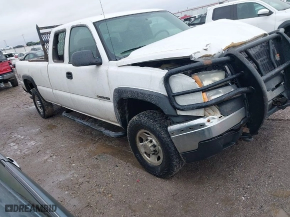 2007 Chevrolet Silverado 2500HD Classic LS with VIN 1GCHK29U07E108937, listed as a IAAI auction lot 41750890 with NaN miles. Bid and sale history available at carsss.com. Image 1.