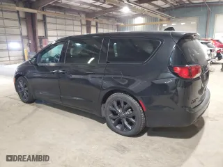 2020 Chrysler Pacifica Touring with VIN 2C4RC1FG1LR287366, listed as a Copart auction lot 88038175 with 106,686 mi miles and Salvage Title. Bid and sale history available at carsss.com. Image 2.