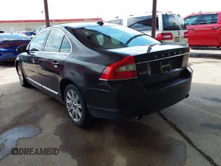 2011 Volvo S80 3.2L с VIN YV1952AS0B1137239, выставлен на аукционе IAAI как лот 42203258 с пробегом 218 685 миль миль и . История ставок и продаж доступна на DreamBid. Изображение 3.