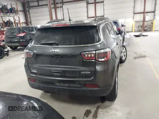 2018 Jeep Compass Latitude z VIN 3C4NJDBB8JT202632, wystawiony jako IAAI lot #41650505 z przebiegiem 118 777 mil mil oraz . Historia ofert i sprzedaży dostępna na DreamBid. Obrazek 17.