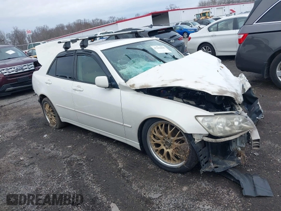 2001 Lexus IS with VIN JTHBD182610005714, listed as a IAAI auction lot 41222838 with 213,121 mi miles. Bid and sale history available at carsss.com. Image 1.