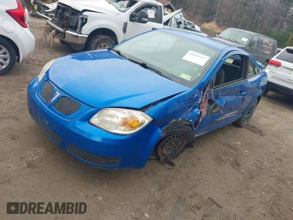 2007 Pontiac G5 with VIN 1G2AL15F877270775, listed as a IAAI auction lot 41869767 with 131,764 mi miles. Bid and sale history available at carsss.com. Image 2.
