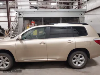 2008 Toyota Highlander with VIN JTEES41A282058492, listed as a IAAI auction lot 41609226 with 217,807 mi miles. Bid and sale history available at carsss.com. Image 14.