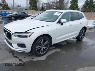 2018 Volvo XC60 Momentum z VIN YV4102RK6J1008472, wystawiony jako IAAI lot #41789008 z przebiegiem 64 123 mil mil oraz . Historia ofert i sprzedaży dostępna na DreamBid. Obrazek 2.