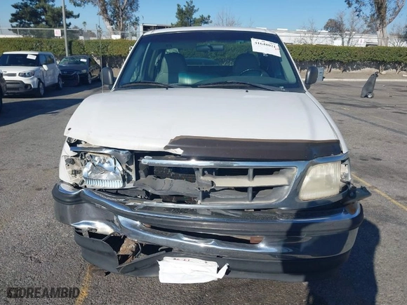 1998 Ford F-150 Standard with VIN 1FTZX1762WNA88290, listed as a IAAI auction lot 41648021 with 250,013 mi miles. Bid and sale history available at carsss.com. Image 12.