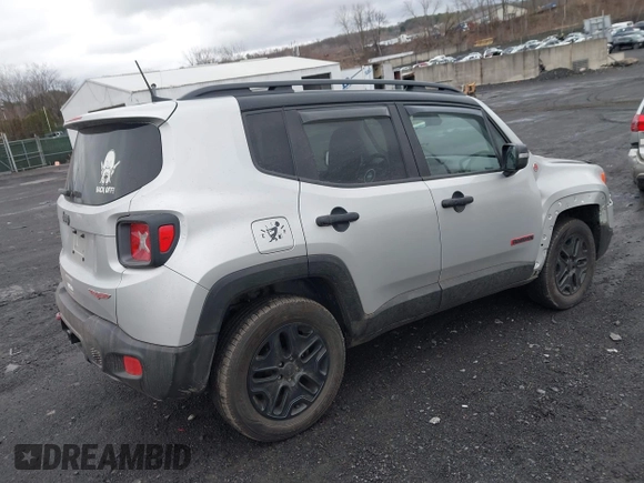 2018 Jeep Renegade Trailhawk with VIN ZACCJBCB1JPG74527, listed as a IAAI auction lot 41814352 with 71,120 mi miles. Bid and sale history available at carsss.com. Image 4.