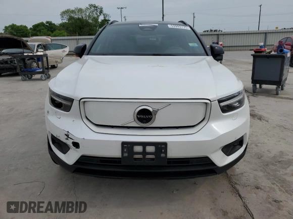 2021 Volvo XC40 z VIN YV4ED3UR8M2611762, wystawiony jako Copart lot #53993175 z przebiegiem 70 428 mil mil oraz Tytuł czysty. Historia ofert i sprzedaży dostępna na DreamBid. Obrazek 5.