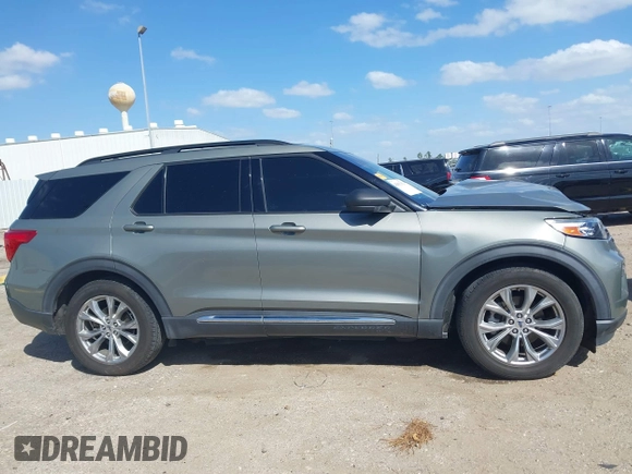 2020 Ford Explorer XLT with VIN 1FMSK7DH9LGB92568, listed as a IAAI auction lot 41812514 with 81,108 mi miles. Bid and sale history available at carsss.com. Image 13.