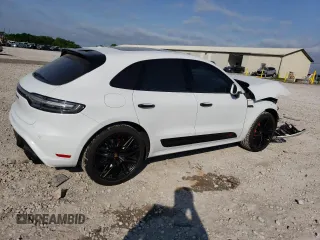 2022 Porsche Macan Turbo with VIN WP1AF2A53NLB31632, listed as a Copart auction lot 54890115 with 31,880 mi miles and Salvage title. Bid and sale history available at DreamBid. Image 3.