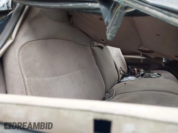 1996 Ford F-250 with VIN 2FTHF26F3TCA56018, listed as a IAAI auction lot 42309337 with Not provided miles and . Bid and sale history available at DreamBid. Image 8.