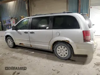 2008 Chrysler Town & Country LX with VIN 2A8HR44H18R687306, listed as a Copart auction lot 44927905 with 196,987 mi miles and Salvage Title. Bid and sale history available at carsss.com. Image 2.