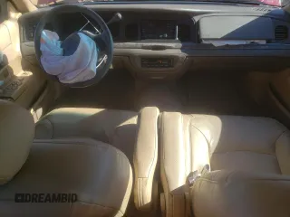1998 Ford Crown Victoria LX с VIN 2FAFP74W3WX138757, выставлен на аукционе Copart как лот 87867945 с пробегом 148 827 миль миль и Списание • Salvage title. История ставок и продаж доступна на DreamBid. Изображение 8.