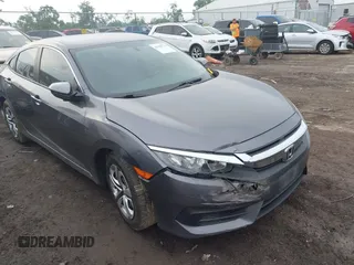 2017 Honda Civic LX z VIN 19XFC2F50HE044020, wystawiony jako IAAI lot #42428776 z przebiegiem Nie podano mil oraz . Historia ofert i sprzedaży dostępna na DreamBid. Obrazek 1.