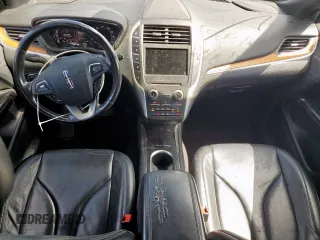 2017 Lincoln MKC Reserve with VIN 5LMCJ3D94HUL52306, listed as a Copart auction lot 61105825 with 131,161 mi miles and Salvage title. Bid and sale history available at DreamBid. Image 8.