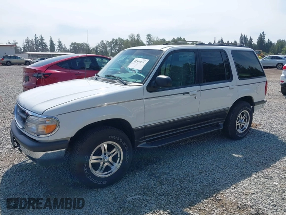 1998 Ford Explorer XL z VIN 1FMZU34E3WZA90831, wystawiony jako IAAI lot #42500120 z przebiegiem 97 799 mil mil oraz . Historia ofert i sprzedaży dostępna na DreamBid. Obrazek 16.