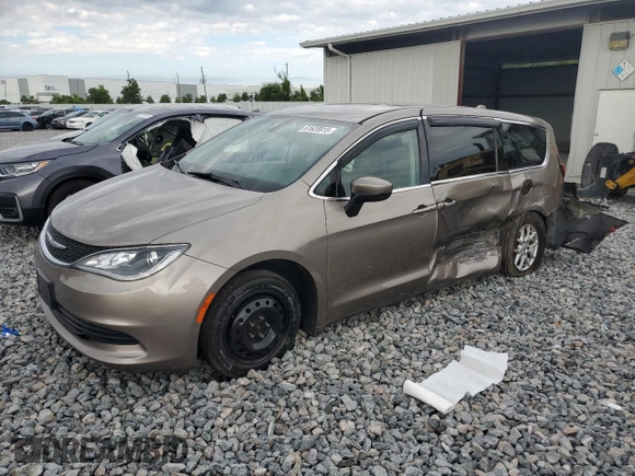 2017 Chrysler Pacifica Touring with VIN 2C4RC1DG7HR747382, listed as a Copart auction lot 61635915 with 188,495 mi miles and Salvage title. Bid and sale history available at DreamBid. Image 1.