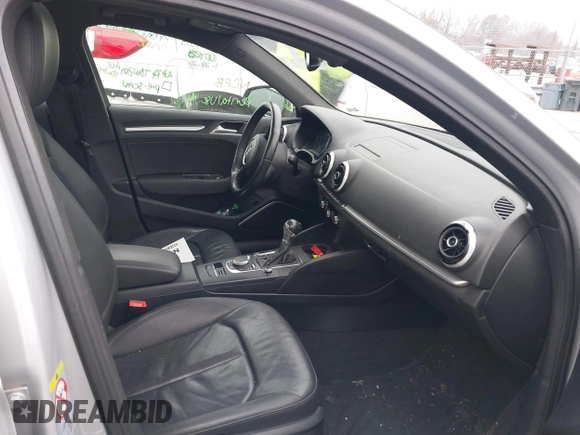 2015 Audi A3 Premium Plus z VIN WAUCCGFFXF1020409, wystawiony jako IAAI lot #41534468 z przebiegiem 116 708 mil mil oraz . Historia ofert i sprzedaży dostępna na DreamBid. Obrazek 5.