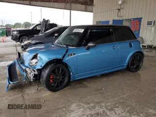 2002 MINI Hardtop S with VIN WMWRE33482TD50096, listed as a Copart auction lot 86995424 with 86,779 mi miles and Salvage Title. Bid and sale history available at DreamBid. Image 1.