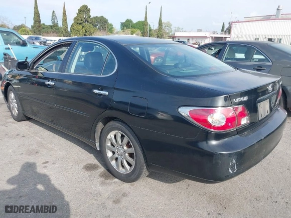 2002 Lexus ES 300 with VIN JTHBF30G120007837, listed as a IAAI auction lot 41903247 with 116,481 mi miles. Bid and sale history available at carsss.com. Image 3.