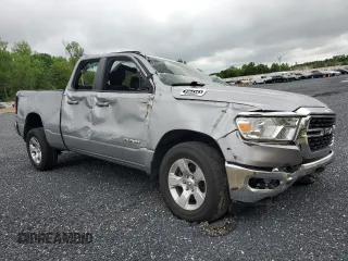 2022 Ram 1500 Big Horn z VIN 1C6RRFBGXNN278996, wystawiony jako Copart lot #55657725 z przebiegiem 65 207 mil mil oraz Czysty tytuł • Clean title. Historia ofert i sprzedaży dostępna na DreamBid. Obrazek 4.