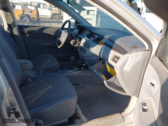 2003 Mitsubishi Lancer ES with VIN JA3AJ26E63U092730, listed as a IAAI auction lot 41506294 with 188,007 mi miles. Bid and sale history available at carsss.com. Image 5.