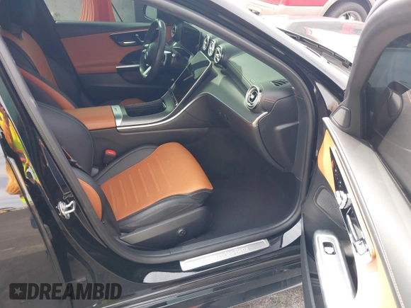 2023 Mercedes-Benz C 300 z VIN W1KAF4GB3PR125622, wystawiony jako IAAI lot #42056728 z przebiegiem 25 549 mil mil oraz . Historia ofert i sprzedaży dostępna na DreamBid. Obrazek 5.
