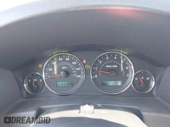2007 Jeep Commander Sport z VIN 1J8HG48K97C530030, wystawiony jako IAAI lot #42471903 z przebiegiem 195 416 mil mil oraz . Historia ofert i sprzedaży dostępna na DreamBid. Obrazek 7.