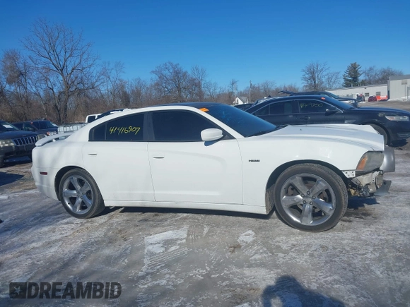 2013 Dodge Charger RT with VIN 2C3CDXCT6DH682260, listed as a IAAI auction lot 41416907 with 110,056 mi miles. Bid and sale history available at carsss.com. Image 14.