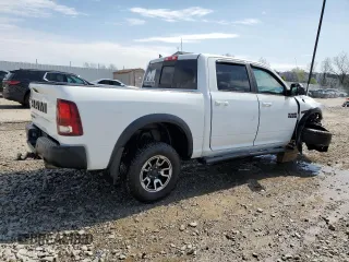 2017 Ram 1500 Rebel z VIN 1C6RR6YT2HS693644, wystawiony jako Copart lot #52570215 z przebiegiem 127 023 mil mil oraz Nie do naprawy • Non repairable. Historia ofert i sprzedaży dostępna na DreamBid. Obrazek 3.