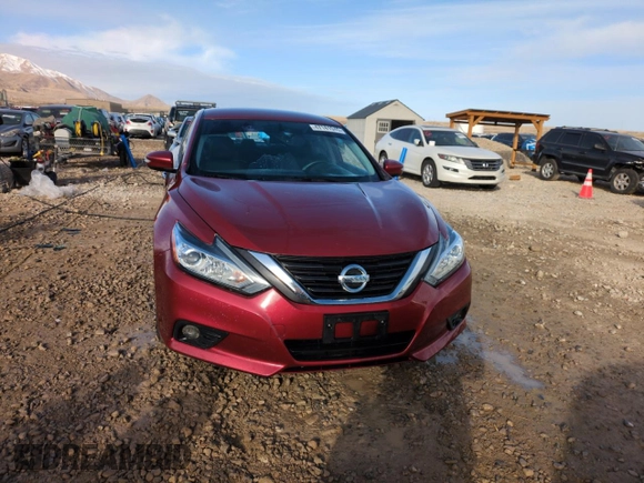 2016 Nissan Altima S with VIN 1N4AL3AP0GC215773, listed as a Copart auction lot 47141945 with 39,235 mi miles and Salvage Title. Bid and sale history available at carsss.com. Image 5.