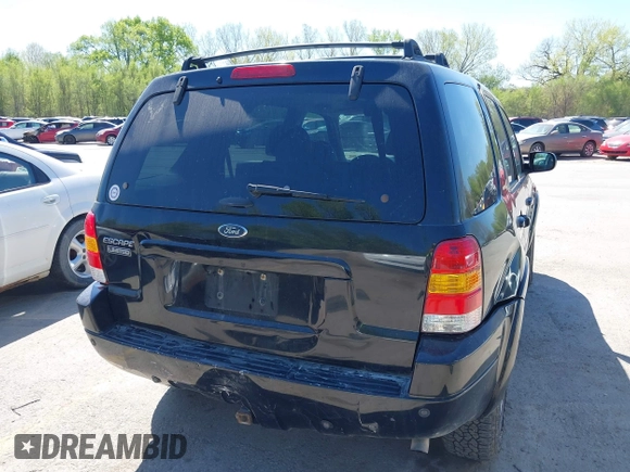2003 Ford Escape Limited с VIN 1FMCU94103KB90251, выставлен на аукционе IAAI как лот 42034006 с пробегом 225 566 миль миль и . История ставок и продаж доступна на DreamBid. Изображение 6.