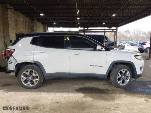 2018 Jeep Compass Limited with VIN 3C4NJDCB2JT307827, listed as a IAAI auction lot 41635129 with 64,630 mi miles. Bid and sale history available at carsss.com. Image 14.