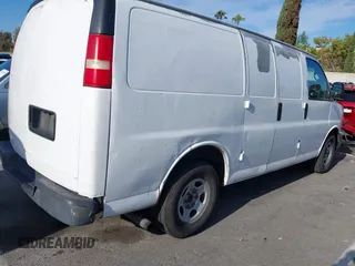 2004 Chevrolet Express Cargo z VIN 1GCFG15X241105110, wystawiony jako IAAI lot #42667123 z przebiegiem 143 147 mil mil oraz . Historia ofert i sprzedaży dostępna na DreamBid. Obrazek 4.