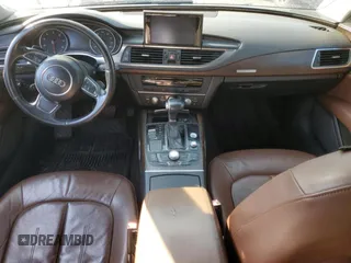 2012 Audi A7 Prestige с VIN WAUSGAFC1CN001979, выставлен на аукционе Copart как лот 41823795 с пробегом Не указан миль и Списание • Salvage title. История ставок и продаж доступна на DreamBid. Изображение 8.