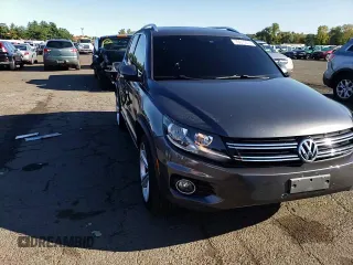 2016 Volkswagen Tiguan SE with VIN WVGBV7AX6GW052539, listed as a Copart auction lot 70010574 with 124,622 mi miles and Clean Title. Bid and sale history available at DreamBid. Image 11.