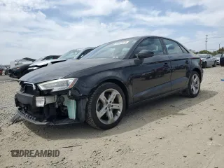 2017 Audi A3 Premium z VIN WAUAUGFF3H1073671, wystawiony jako Copart lot #52583675 z przebiegiem 57 011 mil mil oraz Szkoda całkowita • Salvage title. Historia ofert i sprzedaży dostępna na DreamBid. Obrazek 1.
